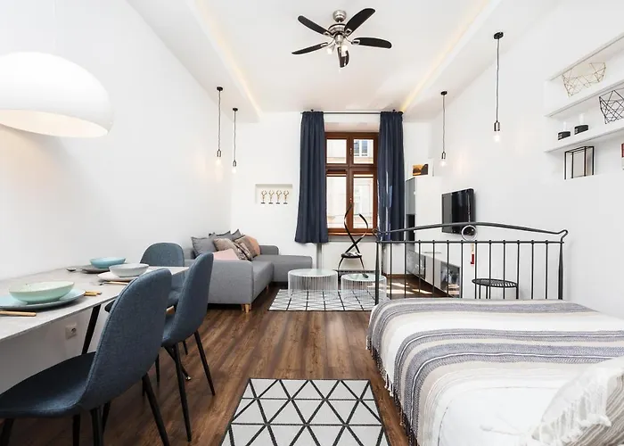 Of The Kings - Old Depot Lägenhet Kraków